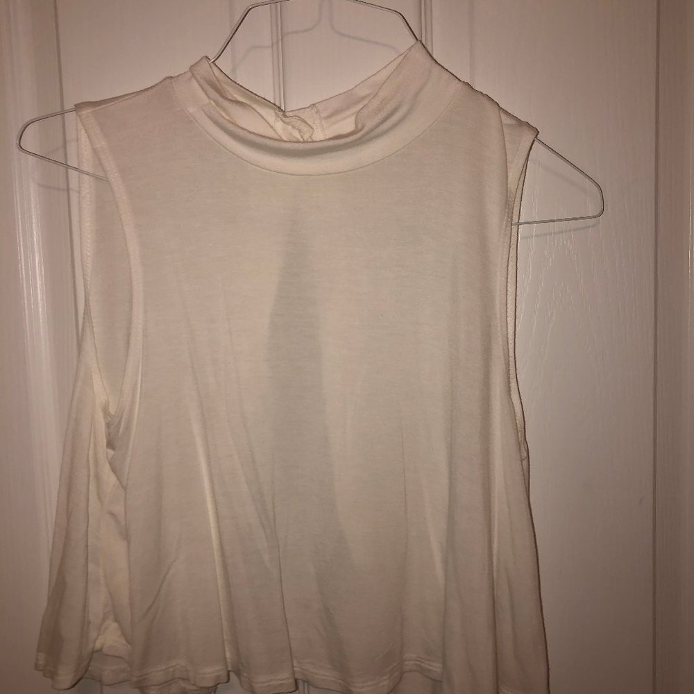 very cute white wide tank top